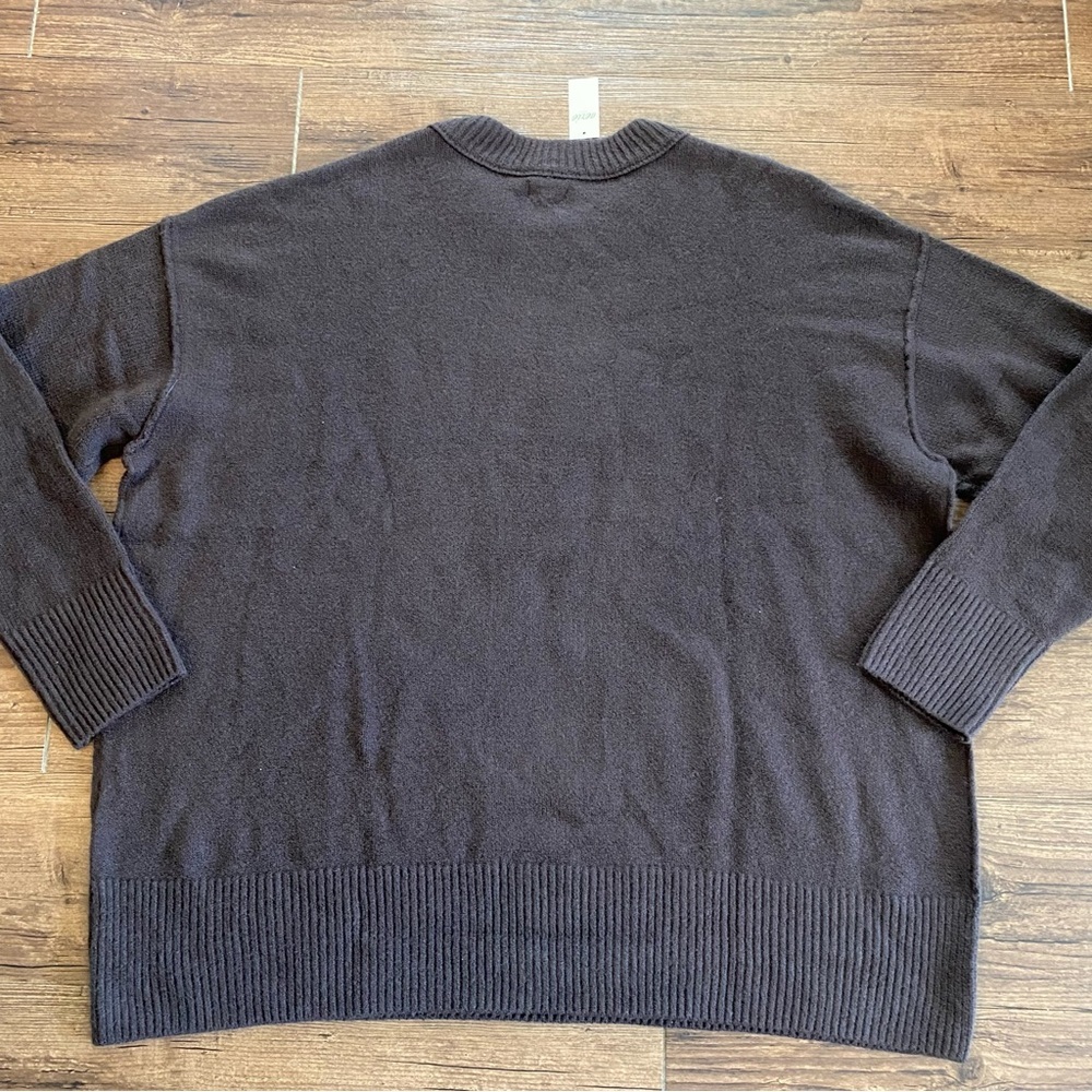 Aerie Charcoal Sweater with Red Accent M - Picture 6 of 8